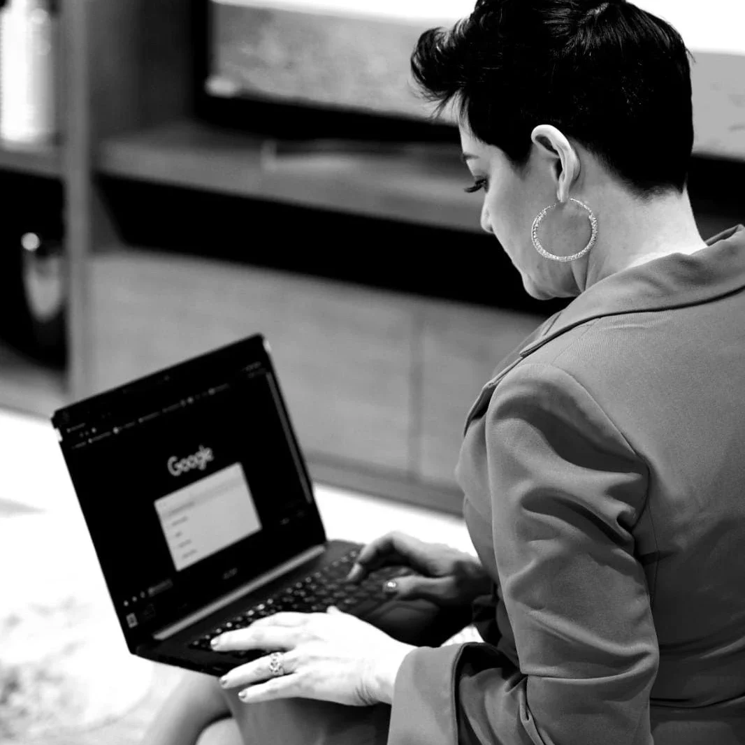 Dra.-Adriana-Gonzalez-2 Dra.-Adriana-Gonzalez-2